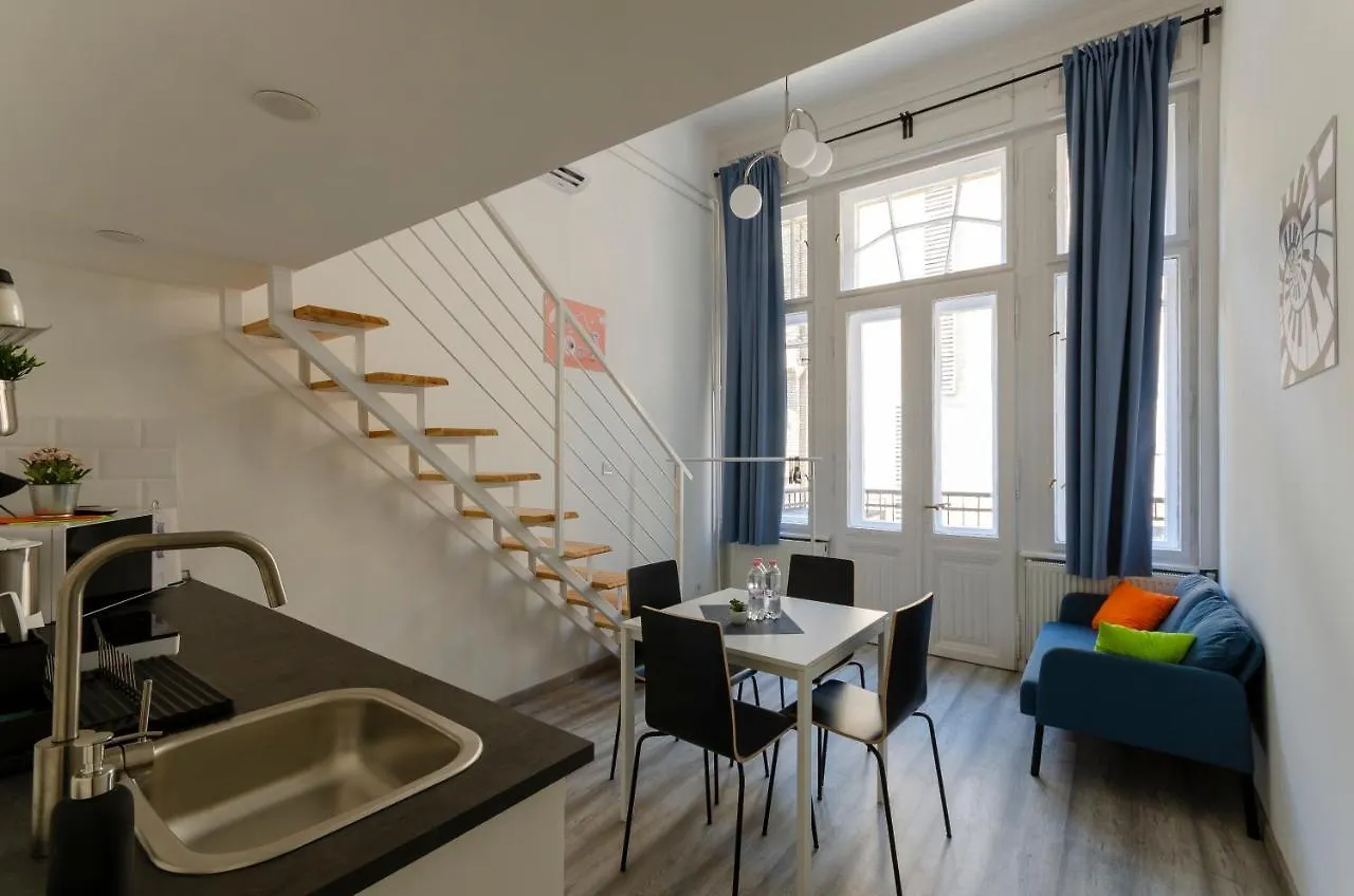 Bartok Suites 부다페스트 아파트호텔