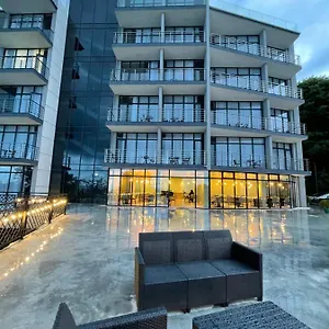 Biota Отель Квариати